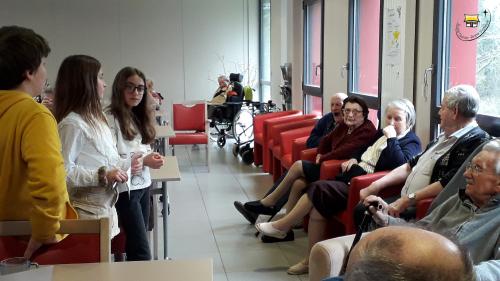 La classe de CM2 à la maison de retraite